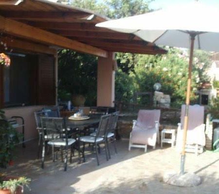 Vila Casa Vacanza La Terrazza Panoramica A 200 Mt Dal Mare Simius Exteriér fotografie
