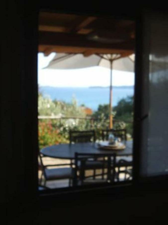 Vila Casa Vacanza La Terrazza Panoramica A 200 Mt Dal Mare Simius Exteriér fotografie