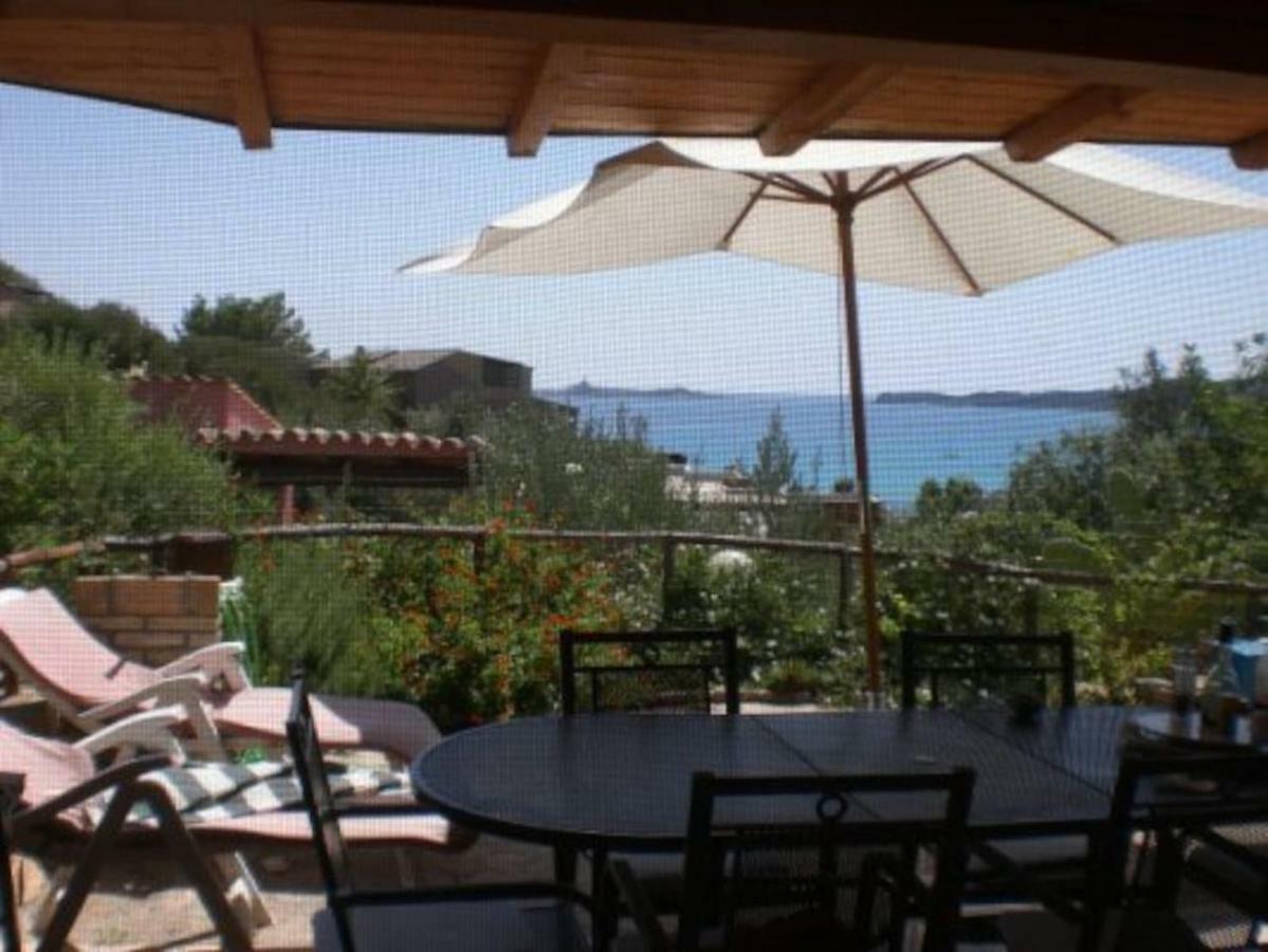 Vila Casa Vacanza La Terrazza Panoramica A 200 Mt Dal Mare Simius Exteriér fotografie